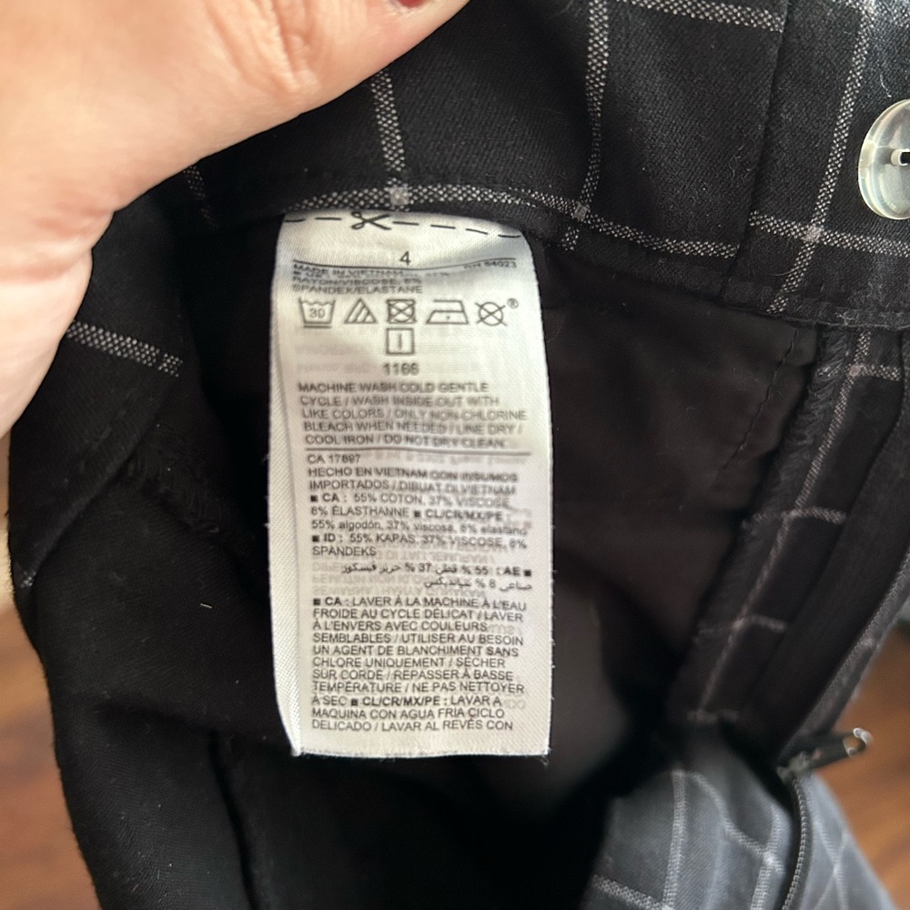 Old Navy Pixie Pants - image 4